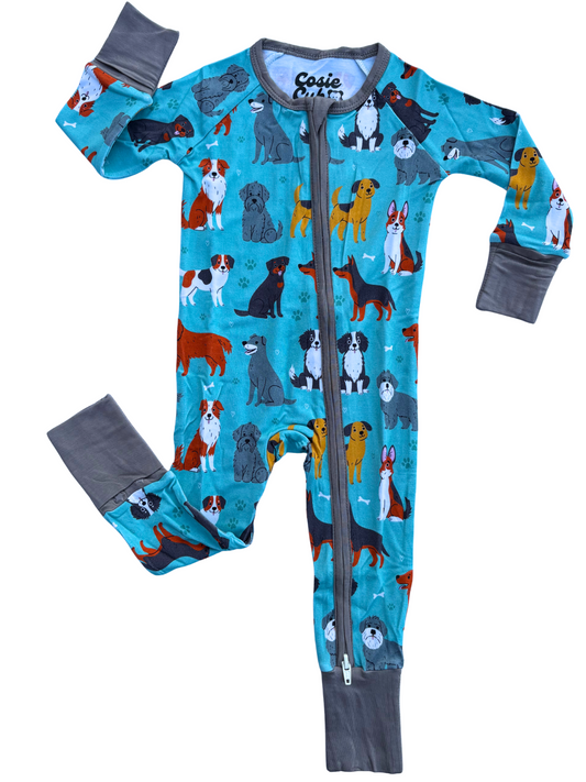 Children's onesie with dog pattern 